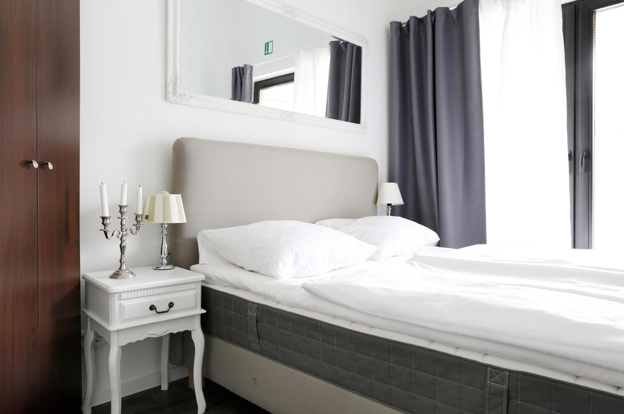 Nieb By Rockchair Apartments L Superhost Status L 3 Bedrooms Boxspringbeds 3 Bathrooms In Center "Kurfuerstendamm" - Cozy Family & Business Flair Welcomes You! เบอร์ลิน ภายนอก รูปภาพ