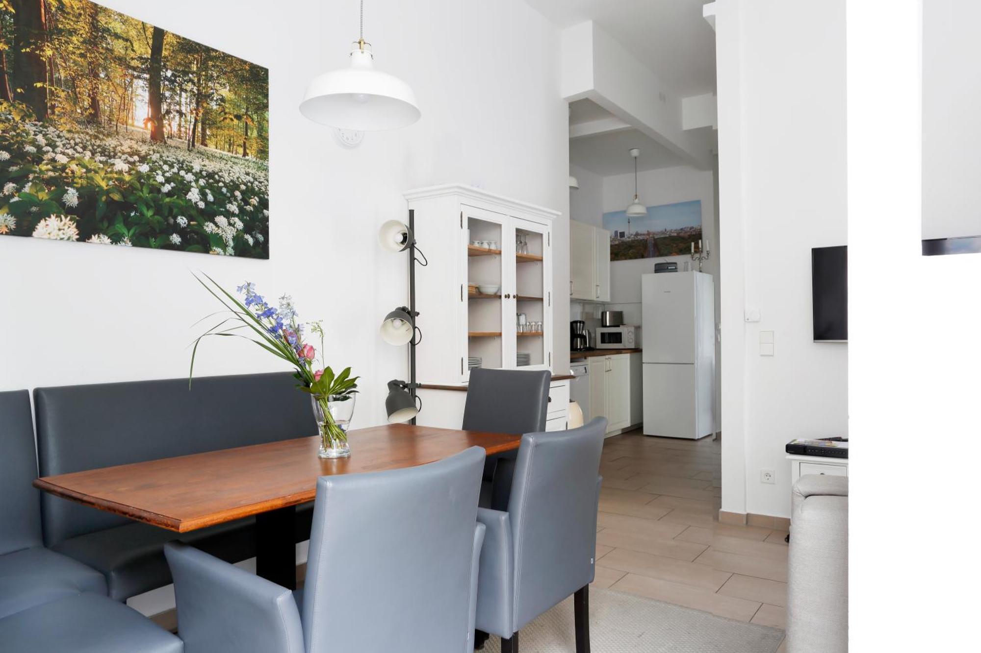 Nieb By Rockchair Apartments L Superhost Status L 3 Bedrooms Boxspringbeds 3 Bathrooms In Center "Kurfuerstendamm" - Cozy Family & Business Flair Welcomes You! เบอร์ลิน ภายนอก รูปภาพ