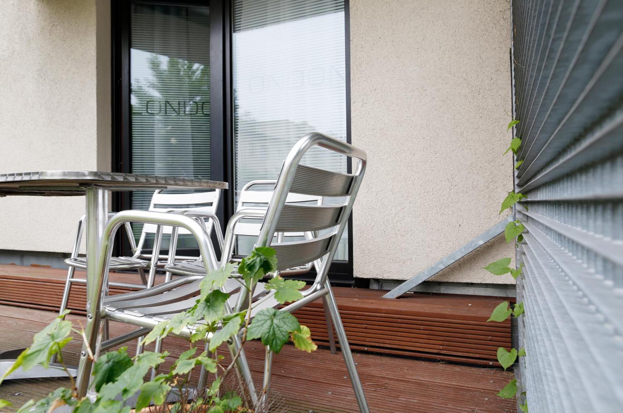 Nieb By Rockchair Apartments L Superhost Status L 3 Bedrooms Boxspringbeds 3 Bathrooms In Center "Kurfuerstendamm" - Cozy Family & Business Flair Welcomes You! เบอร์ลิน ภายนอก รูปภาพ